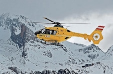 Etliche Einsatzflüge hielten den ÖAMTC in den Semesterferien auf Trab. Trauriger Spitzenreiter war unter dessen das Land Tirol (Symbolbild). (Bild: Birbaumer Christof)