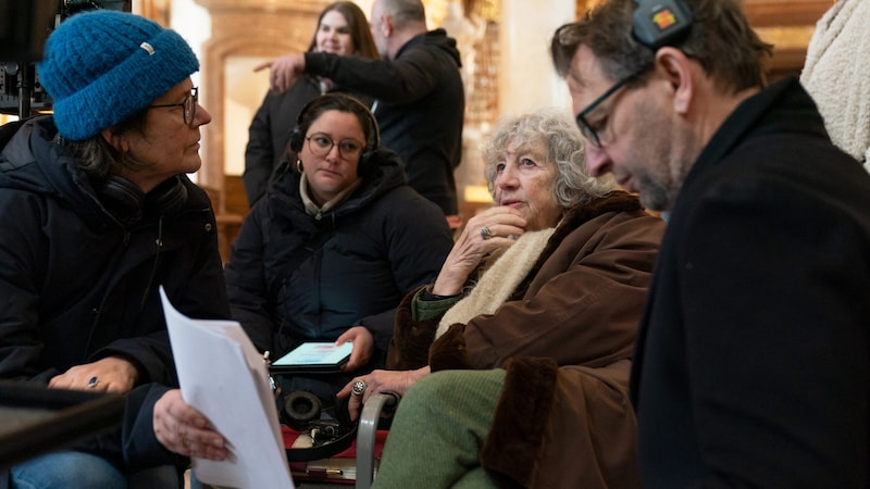 Anette Fleming (künstlerische Assistenz), Roxanne Peguet (Skript), Ulrike Ottinger (Regie), Martin Gschlacht (Kamera) (Bild: Amour Fou/ Petro Domenigg )