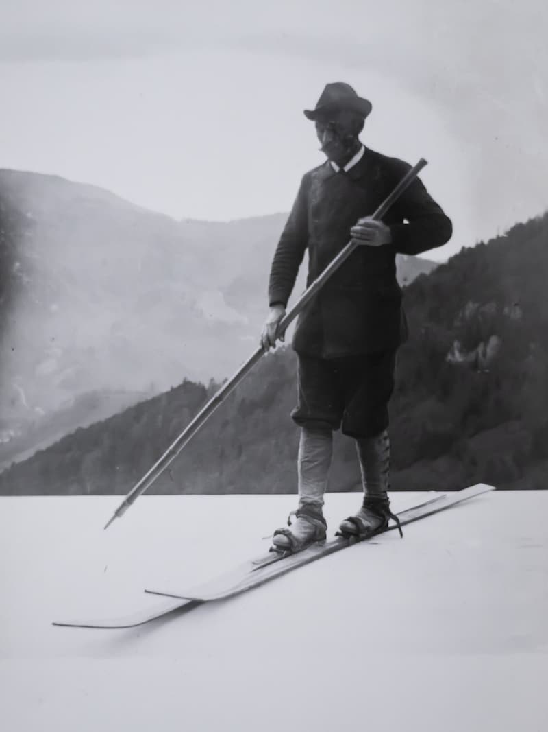 Alpingeschichte-Pionier Mathias Zdarsky lebt im Gedächtnis der Skifahrer von heute weiter (Bild: Imre Antal)