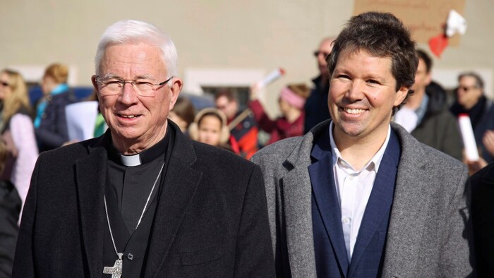 Erzbischof Franz Lackner und Schuldirektor Christoph Sebald
