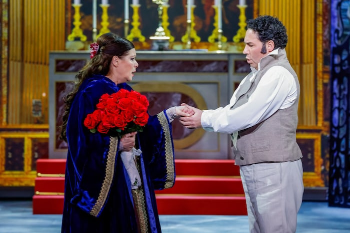 Liebe bis in den Tod: „Tosca“ Natalia Ushakova und „Cavaradossi“ Eric Reddet