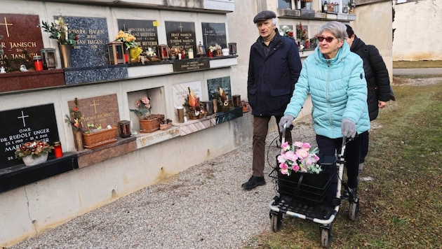 Der neue Begleitdienst am Grazer Leonhardfriedhof wurde am Freitag gut angenommen. (Bild: Jauschowetz Christian)