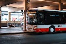 Viele OÖVV-Fahrgäste müssen sich in den nächsten Monaten auf Ersatzhaltestellen einstellen. (Bild: Wenzel Markus)