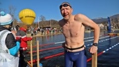 Ex-Basketball-Profi Peter Hütter nach dem Eisschwimmen im Hallstättersee. (Bild: Hörmandinger Marion)