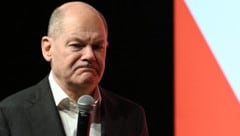 Wahlkampffinale: SPD-Kanzler Olaf Scholz beim Bürgergespräch in Potsdam. (Bild: AFP or licensors)