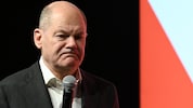 Wahlkampffinale: SPD-Kanzler Olaf Scholz beim Bürgergespräch in Potsdam.
