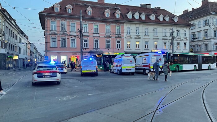 Vier Personen mussten erstversorgt werden
