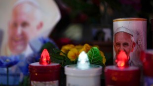 Der Papst befindet sich seit acht Tagen in der römischen Poliklinik Agostino Gemelli.