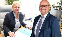 Bürgermeisterin Andrea Kö und Finanzreferent Wolfgang Hussian – kommt nach Zerwürfnis doch noch ...