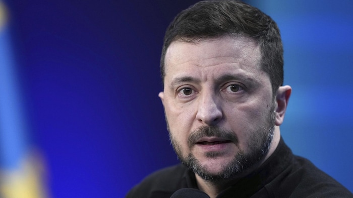 Der ukrainische Präsident Wolodymyr Selenskyj warnt seit Tagen wegen der Truppenkonzentration auf russischer Seite der Grenze.
