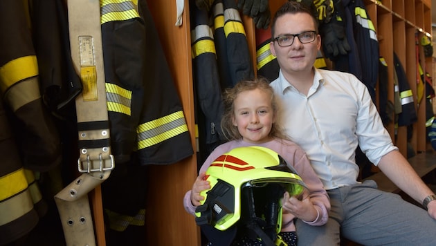 Dad Stefan Schuller with daughter Celine. (Bild: Wolfgang Zarl)