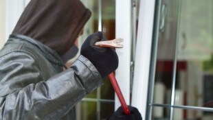 In die Wohnung eines verstorbenen Mannes wurde eingebrochen. 