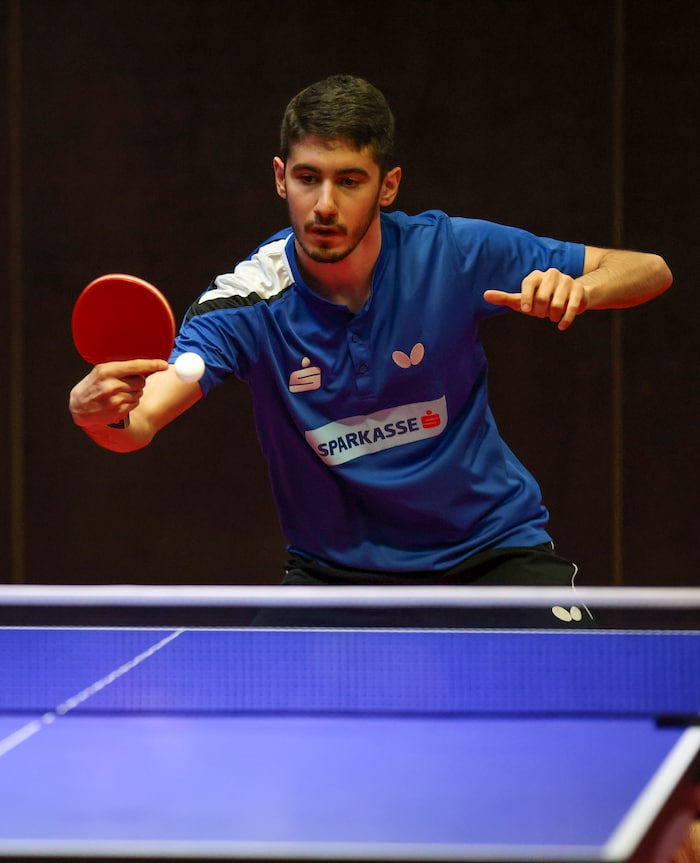 Mousavi Taher.