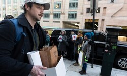Ein USAID-Mitarbeiter musste wie seine Kollegen seine persönlichen Dinge packen.