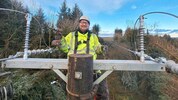 Niederösterreicher montierten neue Stromleitungen in Irland.