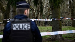 Im südfranzösischen Nimes hat die Polizei wegen Drogengewalt eine Ausgangssperre für Kinder und ...