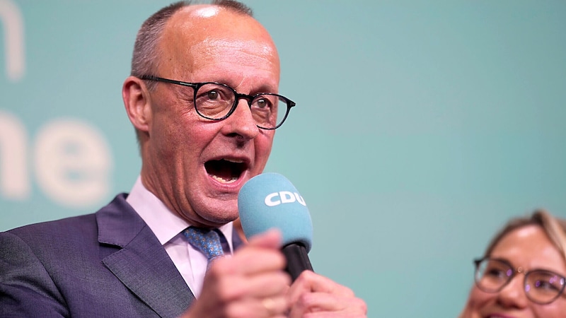 CDU leader Friedrich Merz is convinced that a stable grand coalition can be built. (Bild: AP)