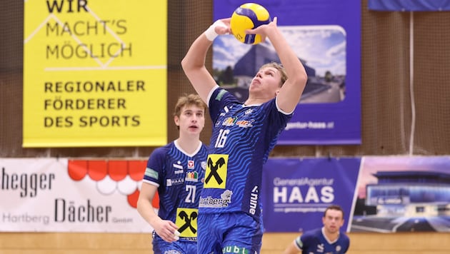 Der 20-jährige Lukas Glatz beweist Woche für Woche sein feines Händchen im  Umgang mit dem Volleyball. (Bild: GEPA)