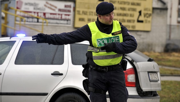 Das Opfer wird derzeit psychologisch betreut, heißt es von der tschechischen Polizei (Symbolbild). (Bild: AP)