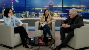 „Das Duell“ mit Eva Glawischnig, Tanja Pfaffeneder & Andreas Mölzer (Bild: krone.tv)