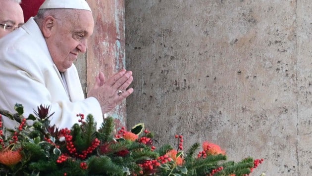 Wird entlassen, soll aber noch Ruhe geben: Papst Franziskus (Bild: AFP)