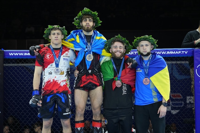 Nur der Ukrainer Milan Nikolenk war Elias Erber (li.) eine Nummer zu groß.