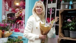 Pamela Anderson war in Paris ein echter Hingucker!