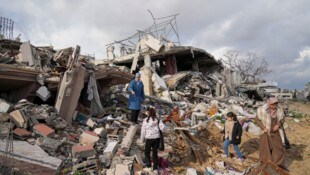 Die Zerstörung im Gaza-Streifen ist massiv, eine aktuelle Kältewelle setzt der leidgeprüften ...