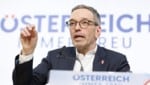 FPÖ-Chef Herbert Kickl wollte den Zugang zur Staatsbürgerschaft über das Asylwesen de facto kappen. (Bild: TOBIAS STEINMAURER / APA / picturedesk.com)