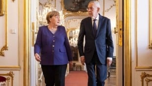 Angela Merkel besuchte im Rahmen ihrer Wien-Lesung auch Bundespräsident Alexander Van der Bellen.  (Bild: Präsidentschaftskanzlei/Peter LECHNER)