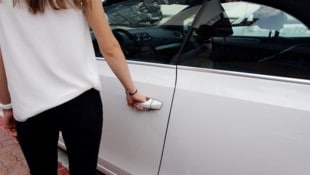 Vor dem Weggehen sollte man sich vergewissern, ob das Auto verschlossen ist.  (Bild: Groh Klemens)