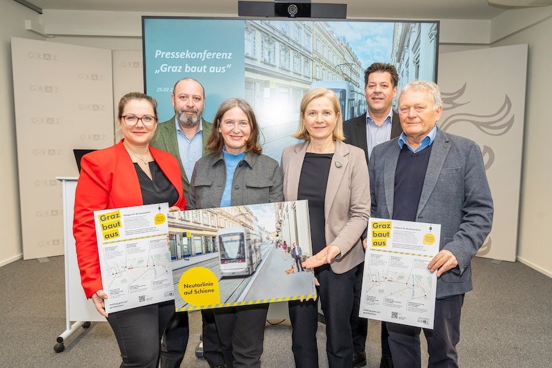 Von links: Daniela Schlüsselberger (SPÖ), Mark Perz (Holding Graz), Elke Kahr (KPÖ), Judith Schwentner (Die Grünen), Bertram Werle (Stadtbaudirektion) und Wolfgang Malik (Holding Graz) präsentierten am Dienstag die neuen Pläne. (Bild: Foto Fischer)