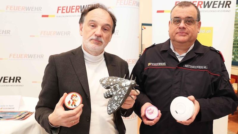 Armin Kaltenegger (KFV) und Martin Mittnecker, Leiter der Brandverhütungsstelle im Landesfeuerwehrverband. (Bild: Reinhard Judt)