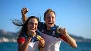 Lukas Mähr, der 2024 vor Marseille mit Lara Vadlau Olympiasieger wurde, genießt nach dem ...