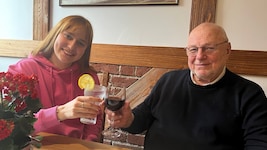 Anastasia Sterner und Linz-AG-Froschberg-Präsident Günther Renner. (Bild: Leblhuber Georg)