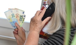 2,9 Milliarden Euro sollen bis 2031 bei der Korridorpension eingespart werden. Dazu kommen 320 ...