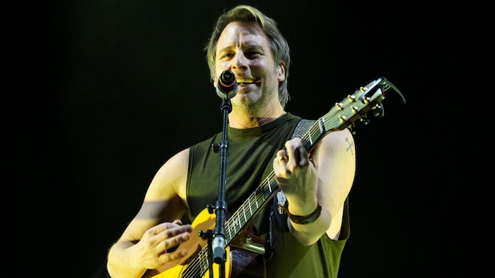 Gut im Saft: Chesney Hawkes mit 53 Jahren bei seinem ersten Wien-Konzert seit fast dreieinhalb ...