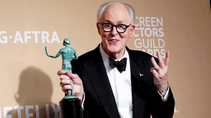 John Lithgow mit dem SAG-Award für den besten Cast