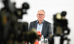 Im Fokus: Interims-Parteichef Alois Stöger lässt sich viel Zeit mit der Suche nach einem ...