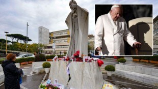 Kerzen, Lichter, Gebete und Hoffen – weltweit hoffen Gläubige auf die Genesung des Papstes.
