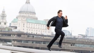 Berühmte Szene: In „Mission: Impossible – Fallout“ sprintet Tom Cruise über die Blackfriars Bridge in London, im Hintergrund St. Paul’s Cathedral. (Bild: Photo Credit: Chiabella James)