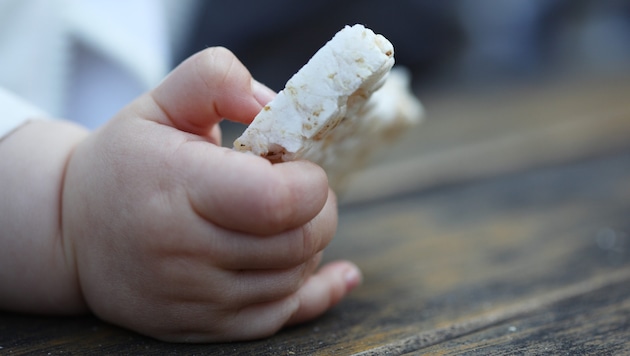 Rice or corn cakes are considered a healthy snack, especially for children. (Bild: MAK - stock.adobe.com)