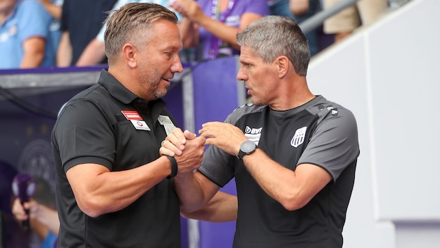 Im Juli 2022 sind sie noch bei der Austria und beim LASK gewesen, heute treffen Manfred Schmid und Didi Kühbauer als Trainer von Hartberg und WAC aufeinander ... (Bild: GEPA)