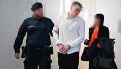 Der 20-Jährige wurde aus der Untersuchungshaft vorgeführt. (Bild: Wenzel Markus)