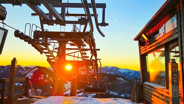 The ski season in Lower Austria has been spoiled with snow and perfect views in many places so far. (Bild: Annaberg Lifte)