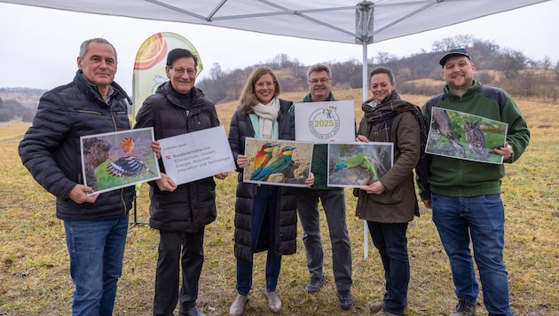 Günter Schmidt, Mayor of the market town of Rohrbach bei Mattersburg, Gerald Hüller, Mayor of Marz and Deputy Chairman of the Nature Park, Deputy Governor Anja Haider-Wallner, Kurt Fischer, Chairman of the Rosalia-Kogelberg Nature Park, Marlene Hrabanek-Bunyai, Managing Director of the Rosalia-Kogelberg Nature Park and Julian Dorfmeister, Agricultural Director of the Rosalia-Kogelberg Nature Park (Bild: LMS Bgld/ Wiesinger)