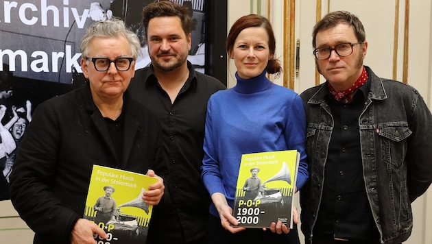 Johannes Silberschneider, aka Johnny Silver, David Reumüller, Maria Froihofer und Michael Posch präsentieren am 28. Februar im Museum für Geschichte Graz das Rockarchiv und den Katalog (Bild: UMJ/J. J. Kucek)