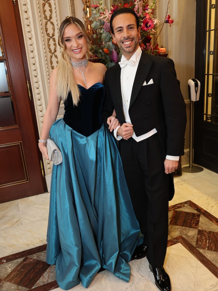 Corinna Kamper kam mit ihrem Verlobten Danilo Campisi