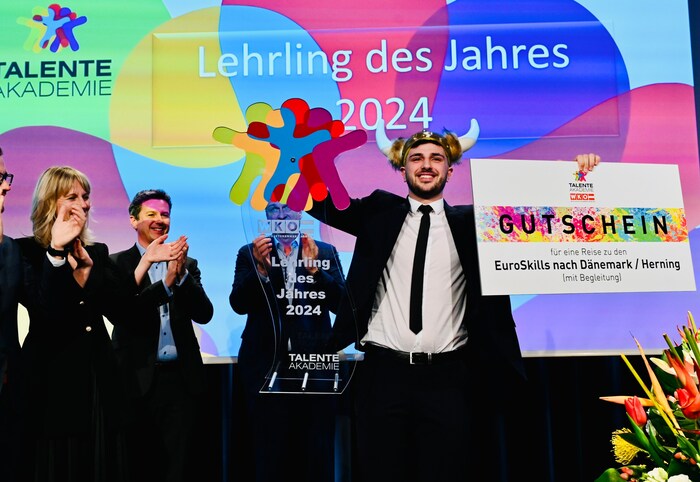 Andreas Paduretu wurde als „Lehrling des Jahres“ ausgezeichnet.