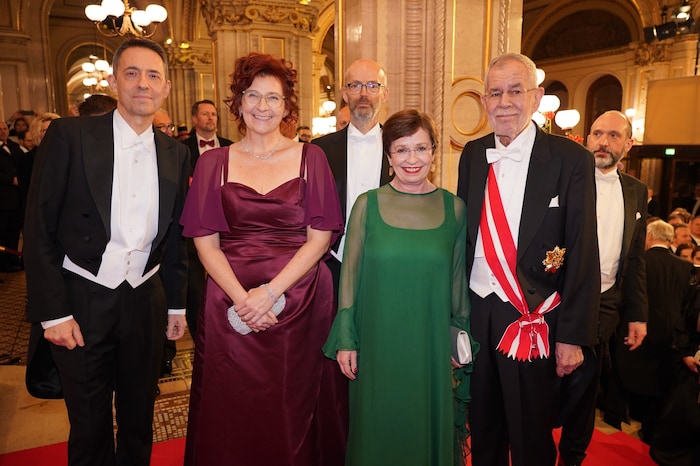 Auch Bundespräsident Alexander Van der Bellen kam natürlich zum Opernball. 